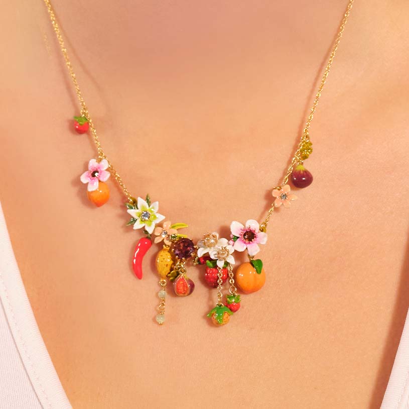 ヴァレンティナの果樹園”のステートメントネックレス – Les Nereides 