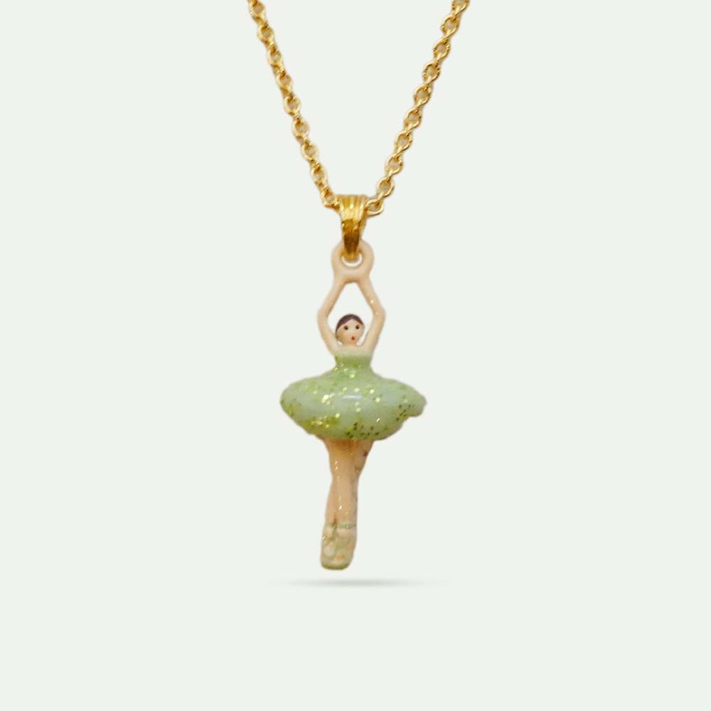 小さな四葉のクローバーとミニバレリーナのネックレス 